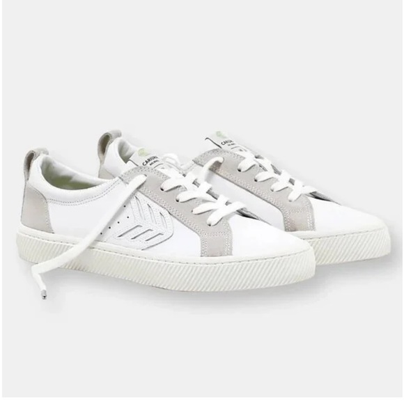 Cariuma Men’s CATIBA Low Off White Leather & Ice Suede Sneaker - Picture 2 of 11